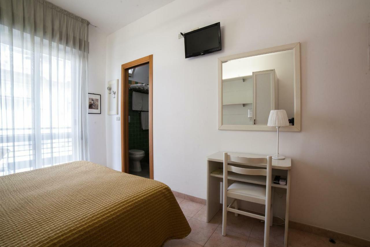 Hotel Plaza Rimini Luaran gambar